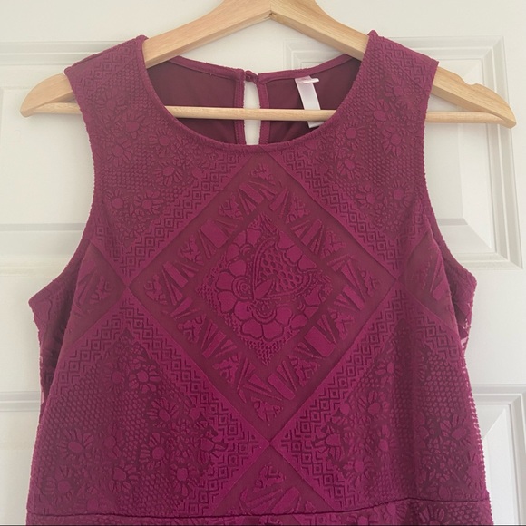 Xhilaration Sleeveless Dress with Keyhole Back - Picture 5 of 6